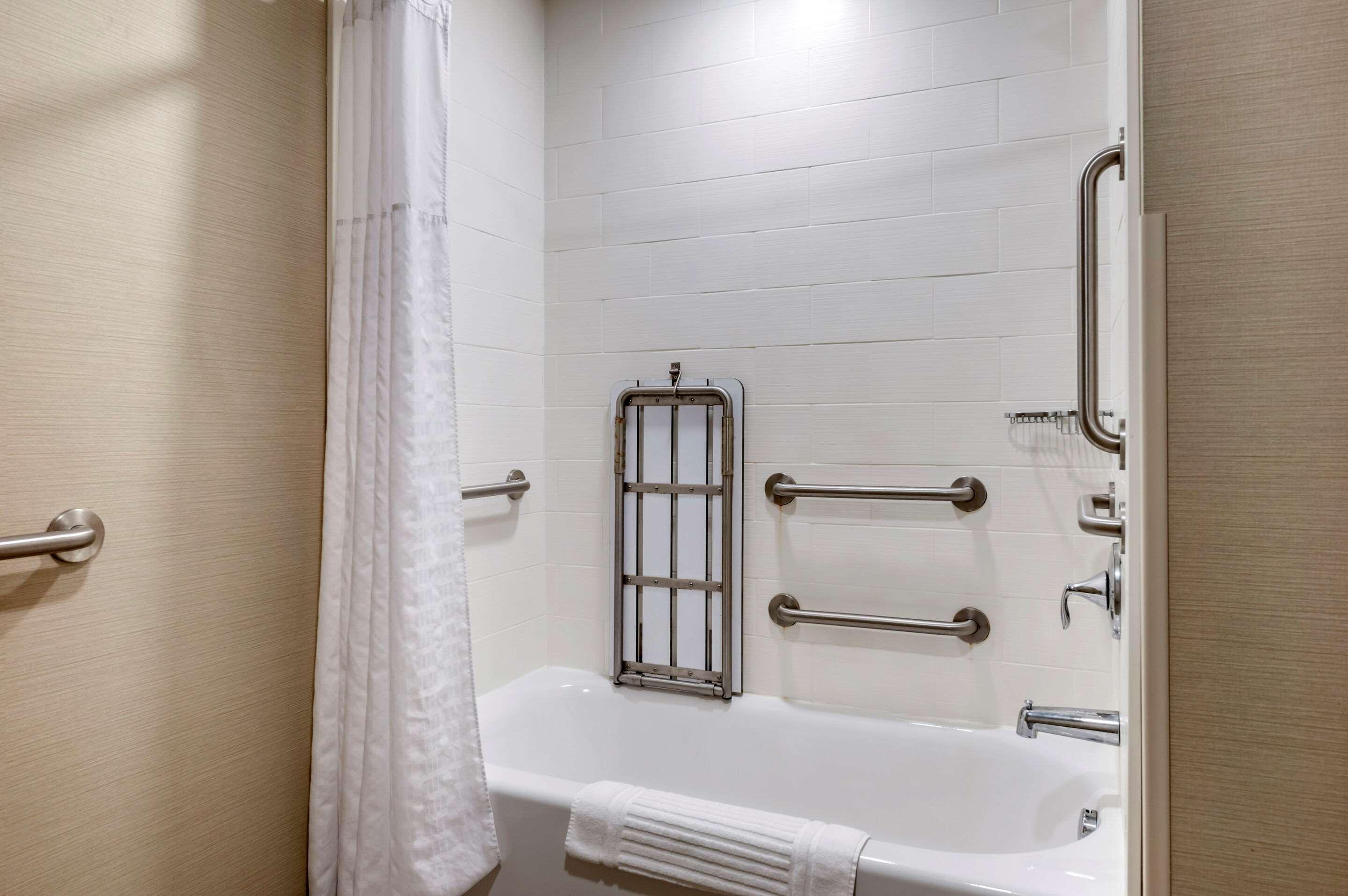 Comfort Suites Columbus Airport Exterior foto