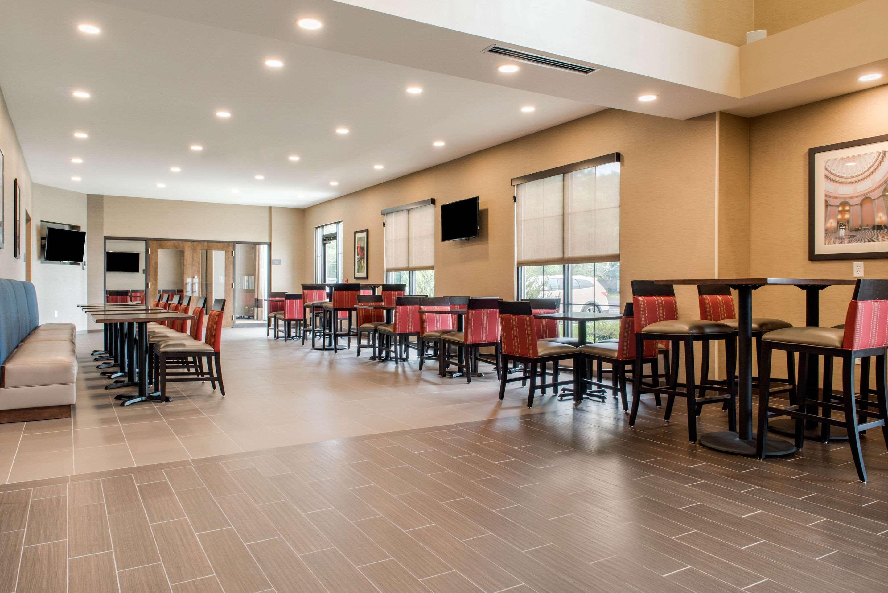 Comfort Suites Columbus Airport Exterior foto
